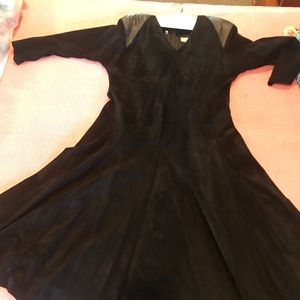 Women’s Spiegel Black Suede Dress